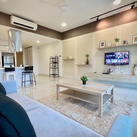 Royale Cottage Midvalley Netflix Pools 4 Pax Johor Bahru Exterior foto